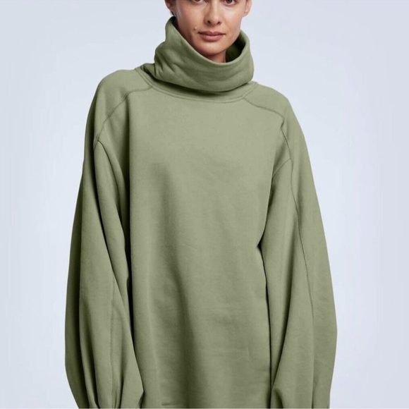 Lit active cowl neck sweatshirt size large  with flaw - Picture 7 of 13